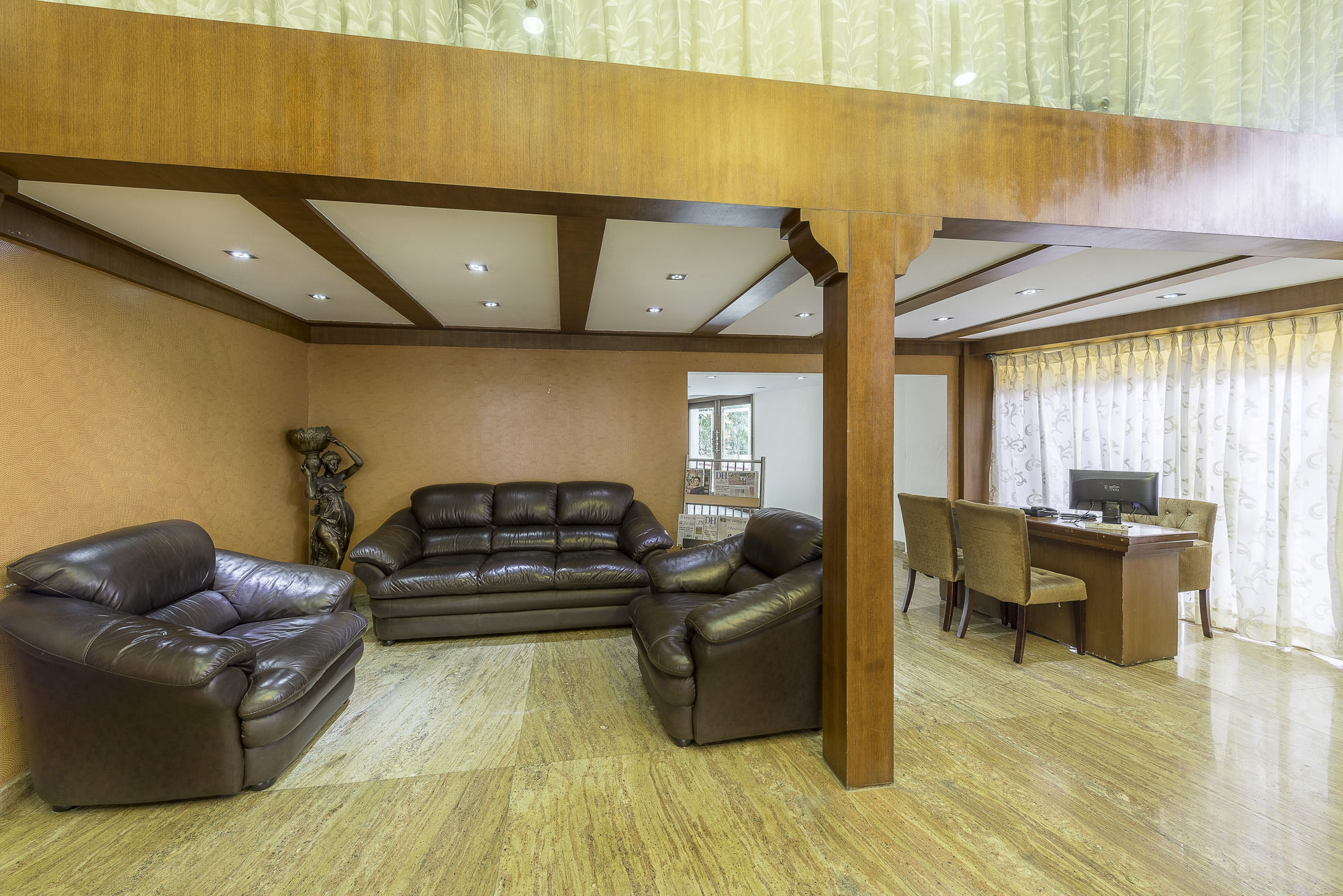 Treebo Crystal Castle Hotel Bangalore Exterior photo