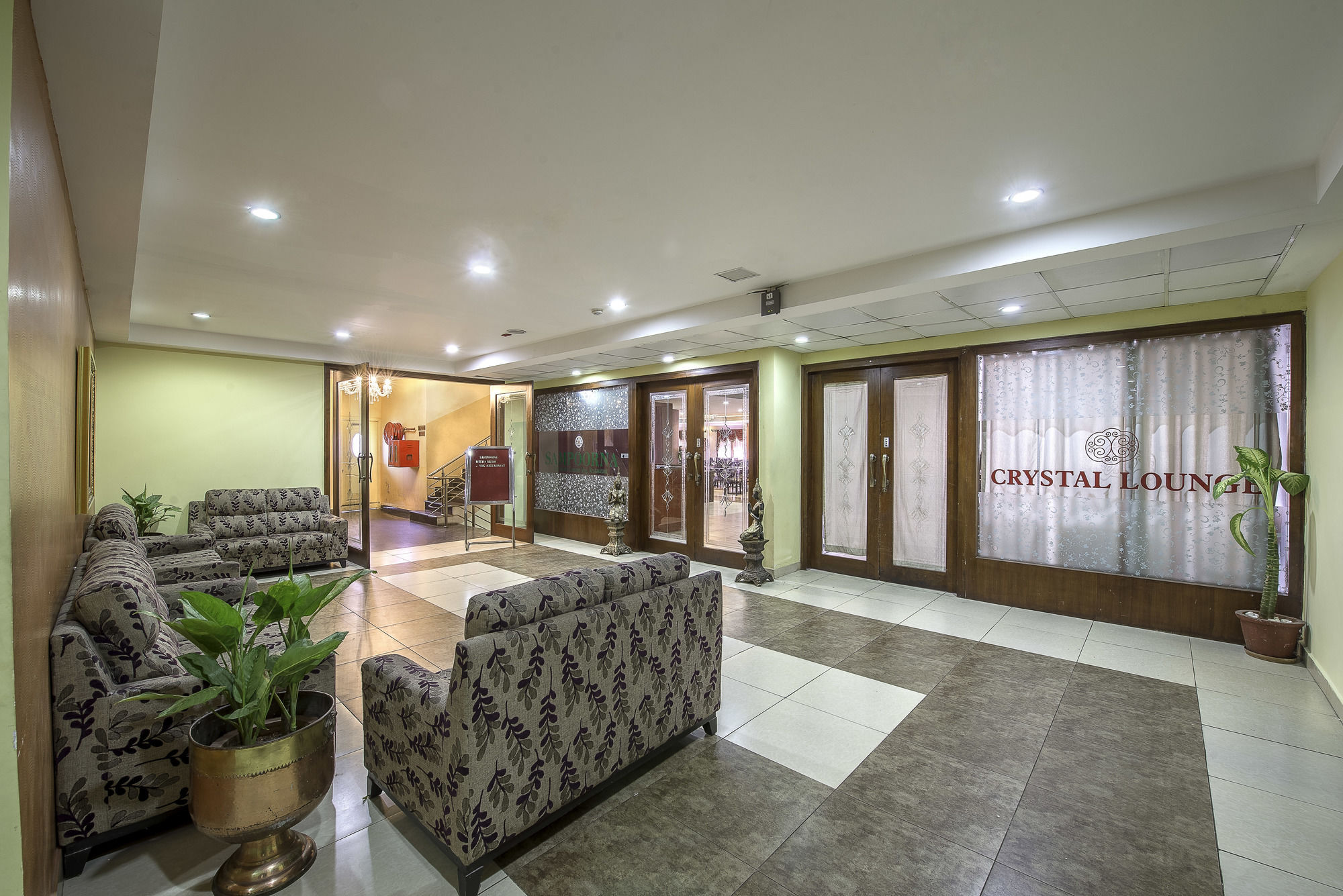 Treebo Crystal Castle Hotel Bangalore Exterior photo
