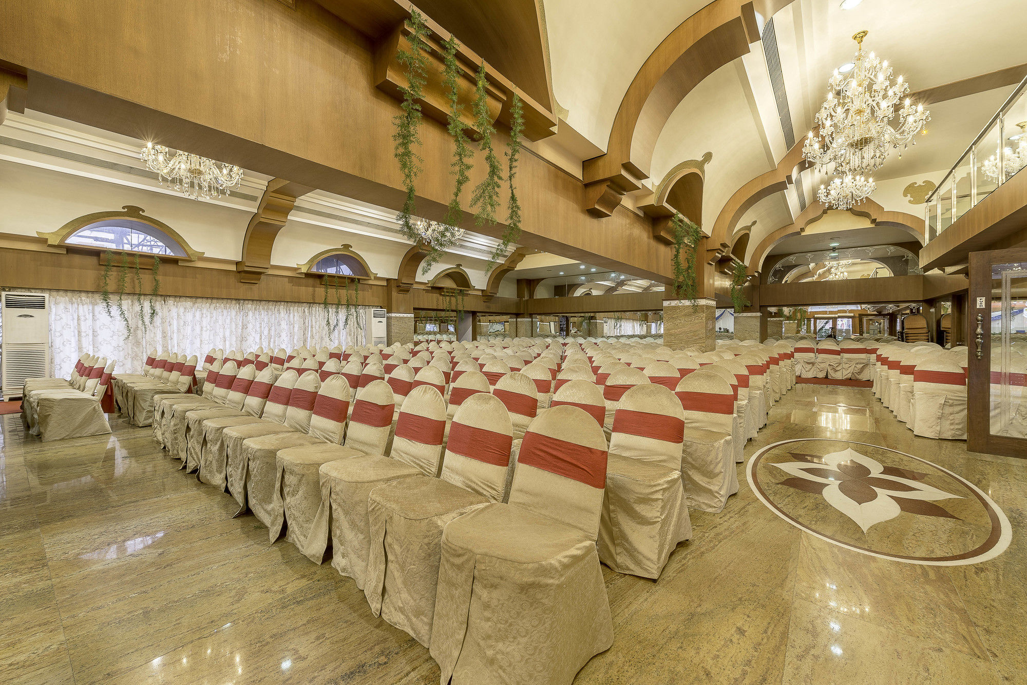 Treebo Crystal Castle Hotel Bangalore Exterior photo